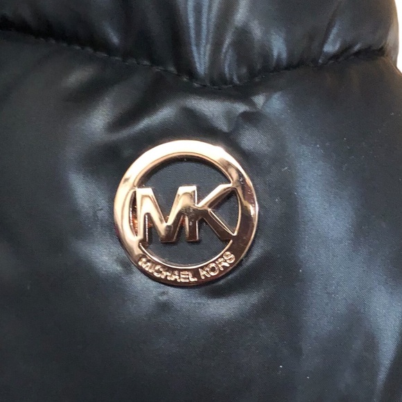 MICHAEL Michael Kors black hooded puffer jacket pink lining, girls size 10/12 - Picture 7 of 13